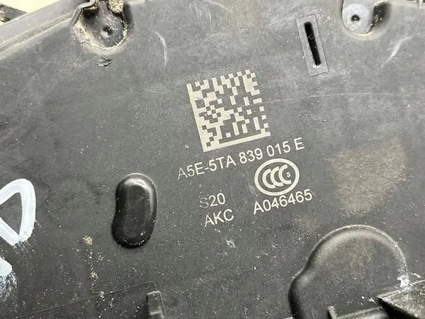 Vänster Bakdörrslås Skoda Octavia 3 17-20 5TA839015E image 3