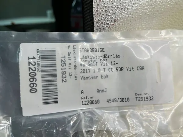 Vänster Bakdörrslås Skoda Octavia 3 17-20 5TA839015E image 5