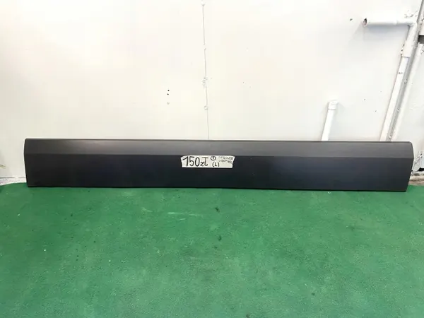 OEM A9066800600 Tira Lateral Izquierda Negra Sprinter 906 image 2
