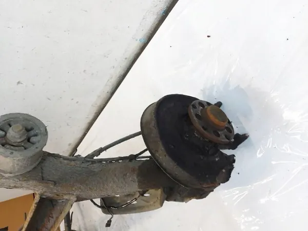 OEM 8E0500051J Bakaxelbalk för VW Passat B5 image 5