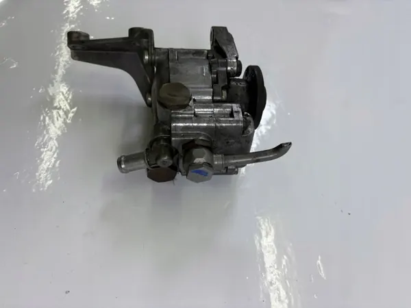 BMW Servostyrpump OEM 7652974 för E60/E61/E63 image 3