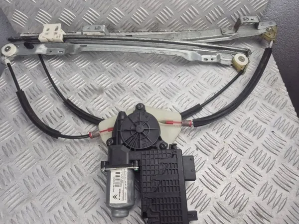 Raammotor OEM 9674032780 voor Citroen C4 Picasso image 2