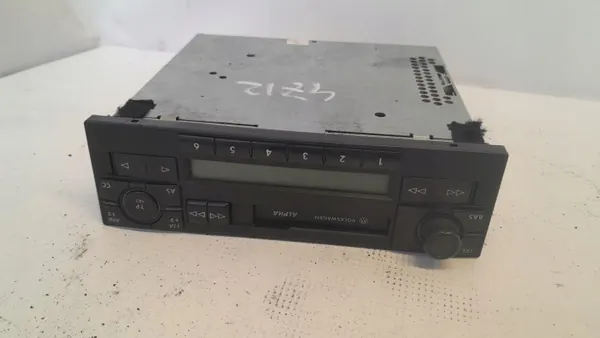 VW Golf IV tehdas C-kasettisoitin OEM 1J0035153 image 2