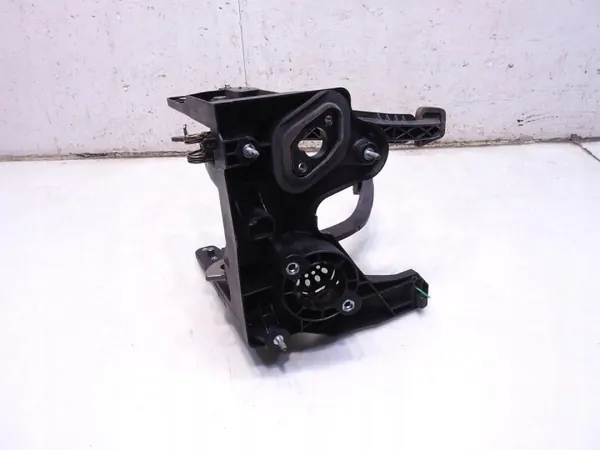 Pédale d'embrayage frein OEM 13252175 pour Opel Astra J image 4