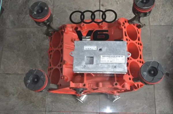 Pieza Audi OE 4E0035729 4F0910732H usada image 2