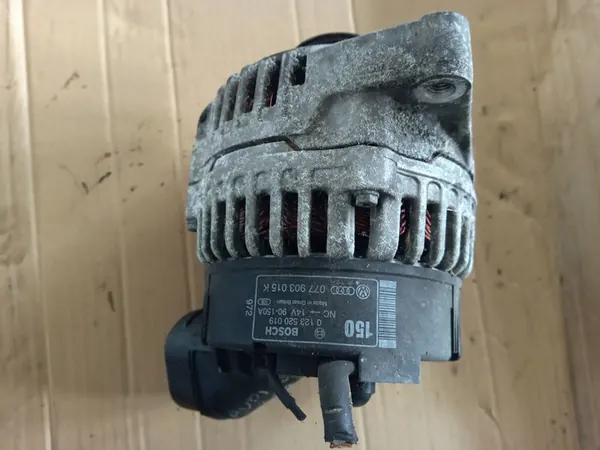 Audi A8 S8 D2 2000 Vaihtovirtageneraattori 0123520019 image 2