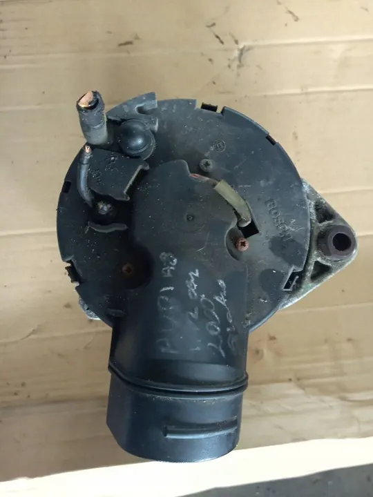 Audi A8 S8 D2 2000 Vaihtovirtageneraattori 0123520019 image 5