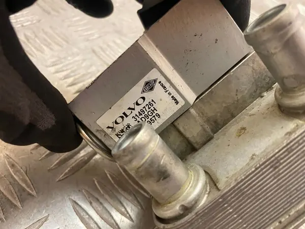 Válvula de expansão A/C Volvo OEM 31469762 - Usada image 3