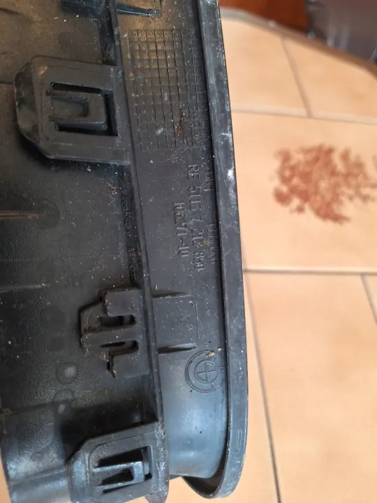 BMW Njuregrill OEM 51137212850 - Begagnad image 4
