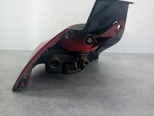 Luz Trasera Derecha Renault Megane II Hatchback 8200413216 image 10