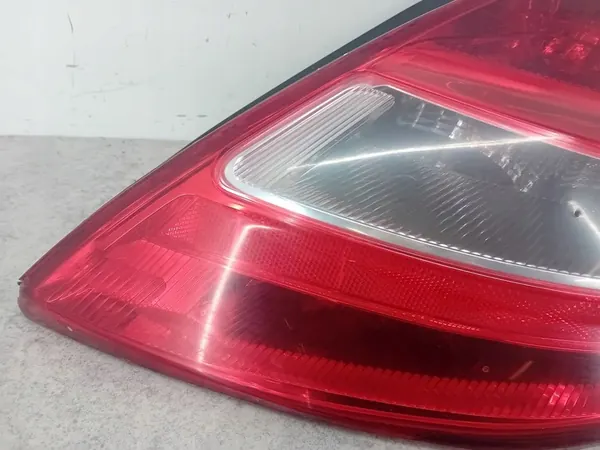 Luz Trasera Derecha Renault Megane II Hatchback 8200413216 image 2