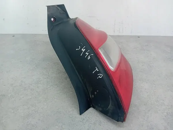 Luz Trasera Derecha Renault Megane II Hatchback 8200413216 image 6