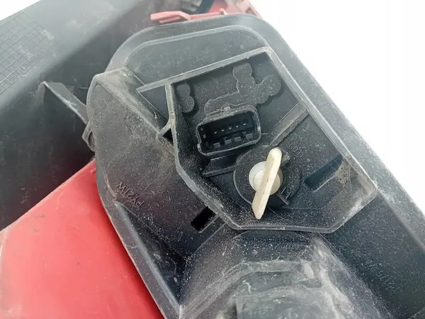 Luz Trasera Derecha Renault Megane II Hatchback 8200413216 image 7