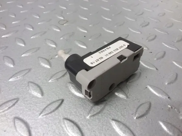 Land Rover Ajovalomoottori OEM 030785332801 Käytetty image 5