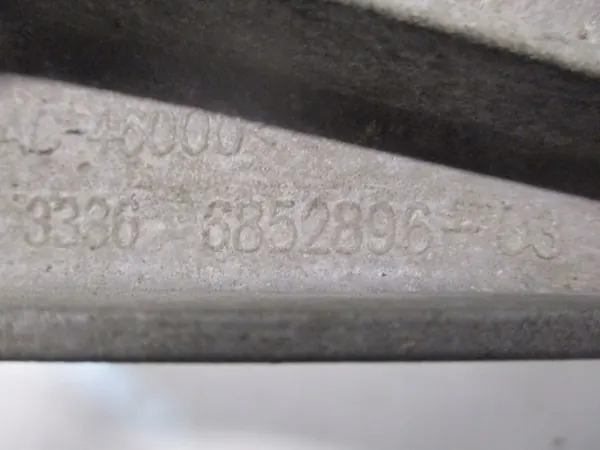 BMW X1 F48 achterdifferentieeldrager OEM 6852896 image 3