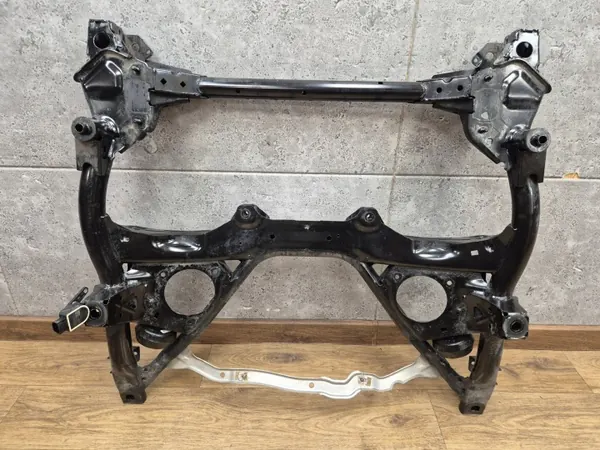 BMW Vorderachsträger OEM 6872120 - Gebraucht image 2
