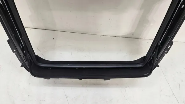 Gebrauchtes Schiebedach Hyundai Genesis GV70 OEM 81600-AR010 image 4