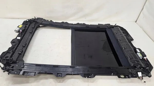 Gebrauchtes Schiebedach Hyundai Genesis GV70 OEM 81600-AR010 image 9