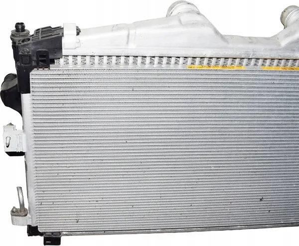 PEUGEOT 508 2.2 HDI Waterkoeler Intercooler OEM image 2