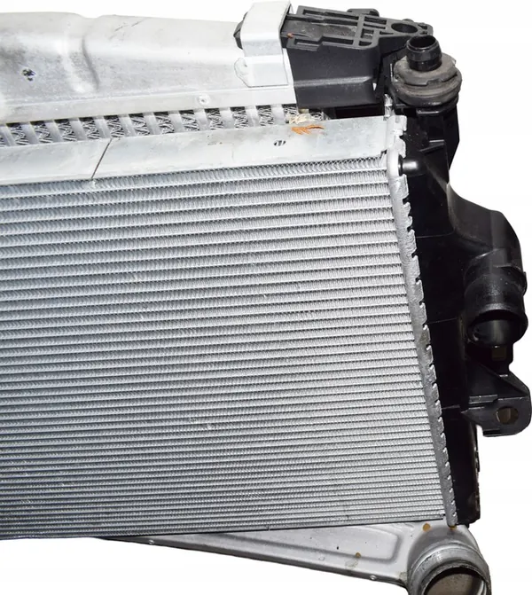 PEUGEOT 508 2.2 HDI Waterkoeler Intercooler OEM image 5