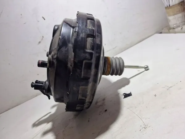 Servo-frein Audi OE 7L8612101M d'occasion pour Q7 image 3