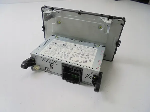 Radio Navegación VW Transporter T6 OEM 3CN035869E image 7