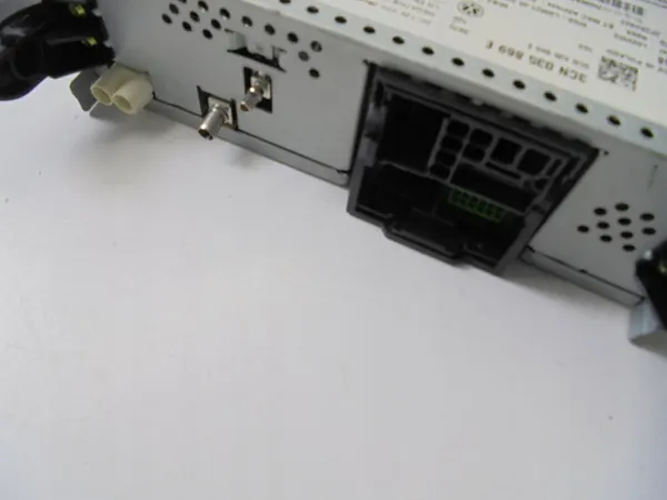 Radio Navegación VW Transporter T6 OEM 3CN035869E image 8