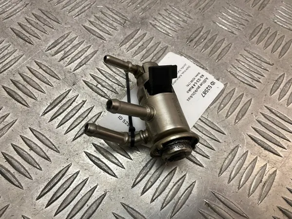 Inyector AdBlue Volvo XC90 2018 OEM 31452332 image 2
