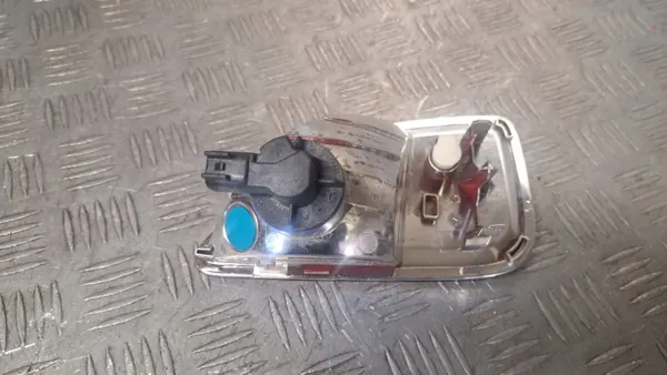 Nebelschlussleuchte links OEM L1TB-15K273-AC Ford Puma image 8