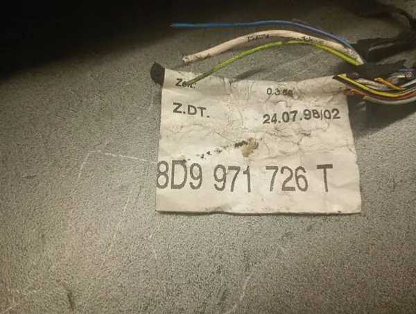 Harness OEM 8D9971726T para maletero Audi A4 B6 B7 image 3