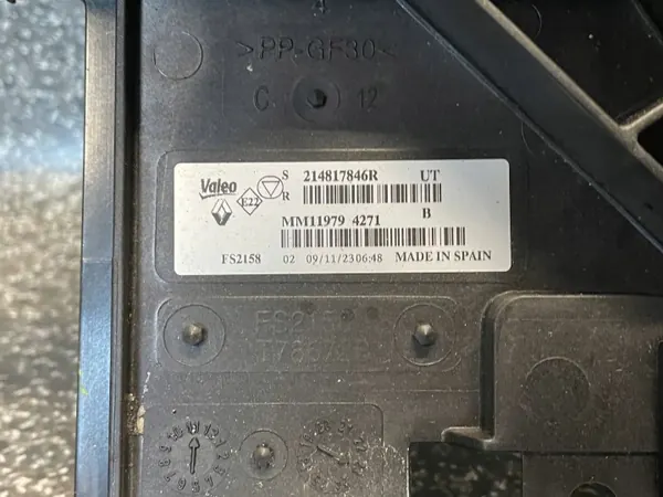 Radiatorventilator OEM 214817846R Renault Clio V image 3