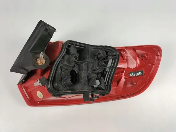 Luz trasera izquierda DEPO Audi A3 (8P) 04.08-10.12 image 8