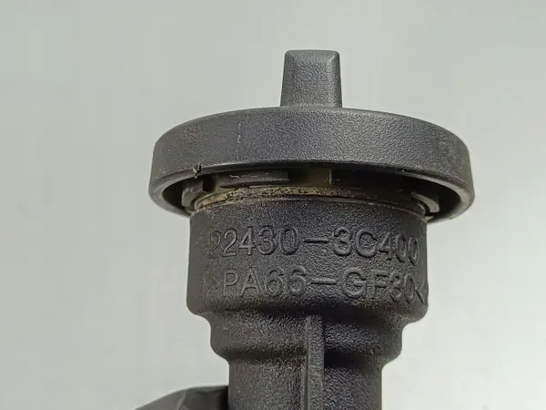 Pescoço Enchimento Óleo Kia OE OEM 224303C400 - Usado image 4