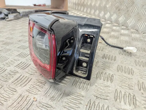 Mazda CX-5 II 2022-2025 Luz Trasera Izquierda KSD451160 image 5