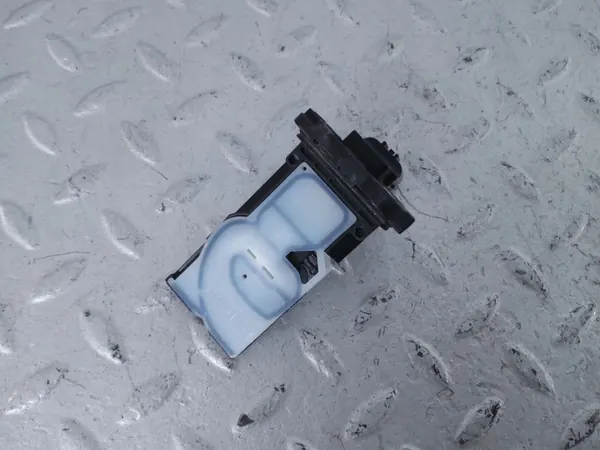 Sensor de Flujo de Aire OEM 22204-F2010 para Toyota Yaris image 4