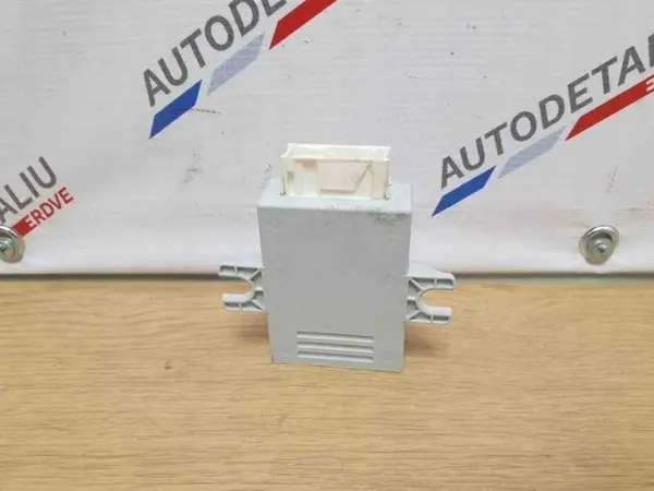 BMW OE Luchtveringmodule OEM 6799677 image 3