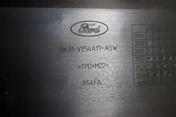 Moulure Latérale Gauche Milieu Ford Transit 2019 OEM 2309449 image 9