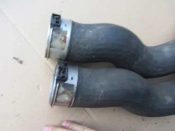 BMW F25 X3 F26 X4 Intercooler-Rohr 8513851 image 3