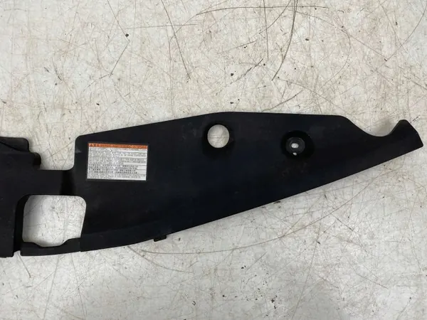 Cubierta cinturón delantero Toyota Prius+ OEM 5329947041 image 4