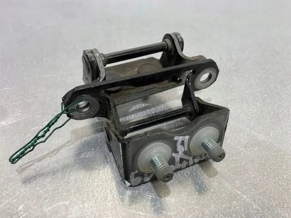 Subaru Forester Heckklappenscharniere OEM FBZ21211 image 3