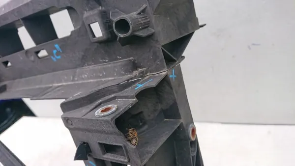 Skoda OE Frontpanel 5E0805588C image 8