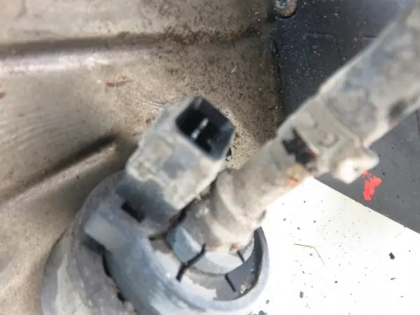 Pieza calefactor Webasto usado OEM 252196 Mercedes image 6