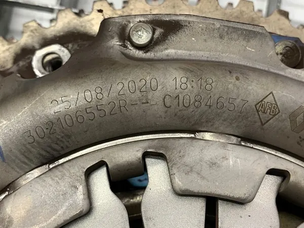 Embreagem completa Renault Clio V 302106552R image 6