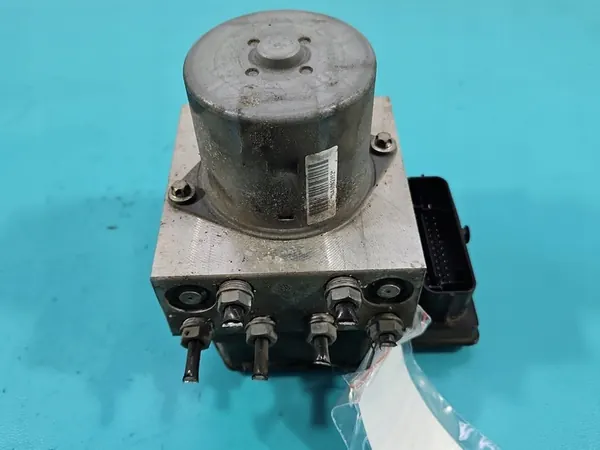 ABS-pomp VW Passat B7 image 3