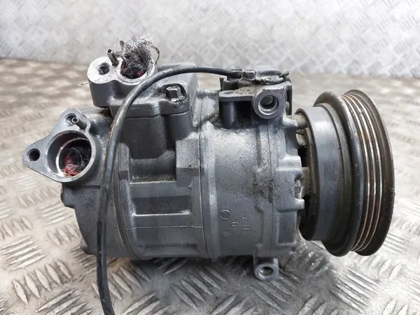 Compressore Aria Condizionata VW Passat B5 8D0260808 image 2