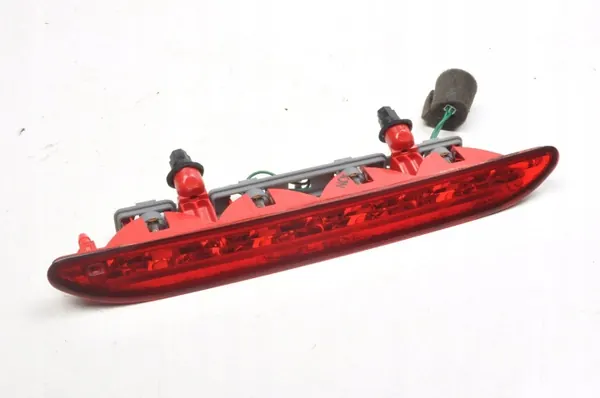 Luz Stop Kia Picanto II OEM 268826 - Usado image 2