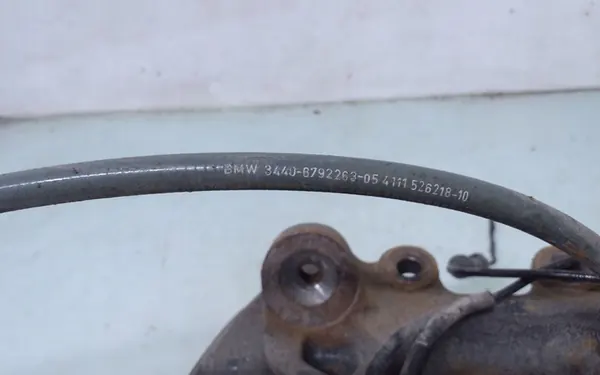 2011 BMW 1 F20 F21 Mozzo posteriore 300911R image 4