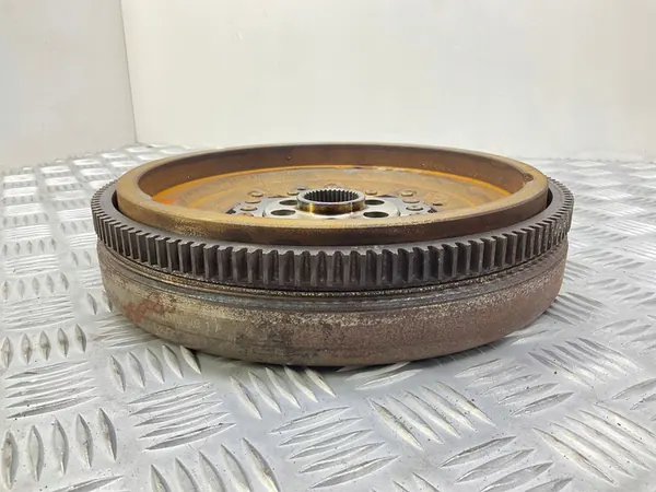 Kaksoismassavauhtipyörä Audi Q3 8U 2014 03L105266AH image 3