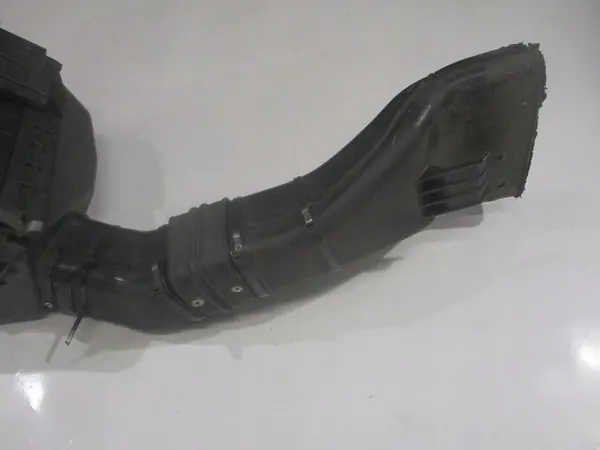 Citroen C-Crosser 2008 Ilmansuodattimen kotelo image 3