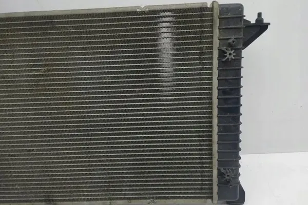 Radiador de agua AUDI A4 CABRIO 2.5L diesel image 3